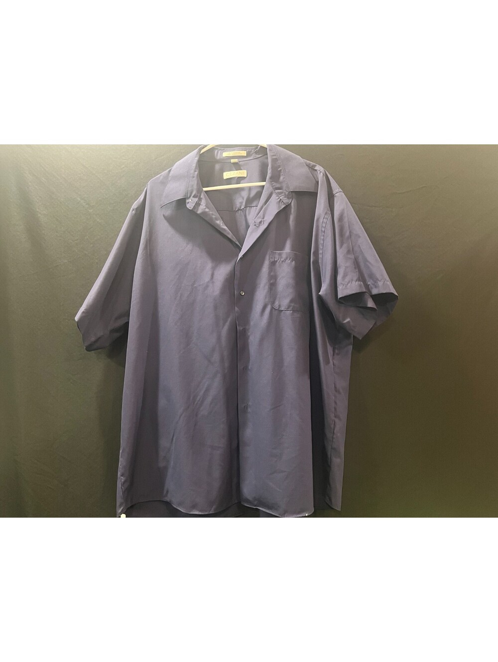 Cezani Men 18.5 Navy Short Sleeve Polyester Button Up Shirt